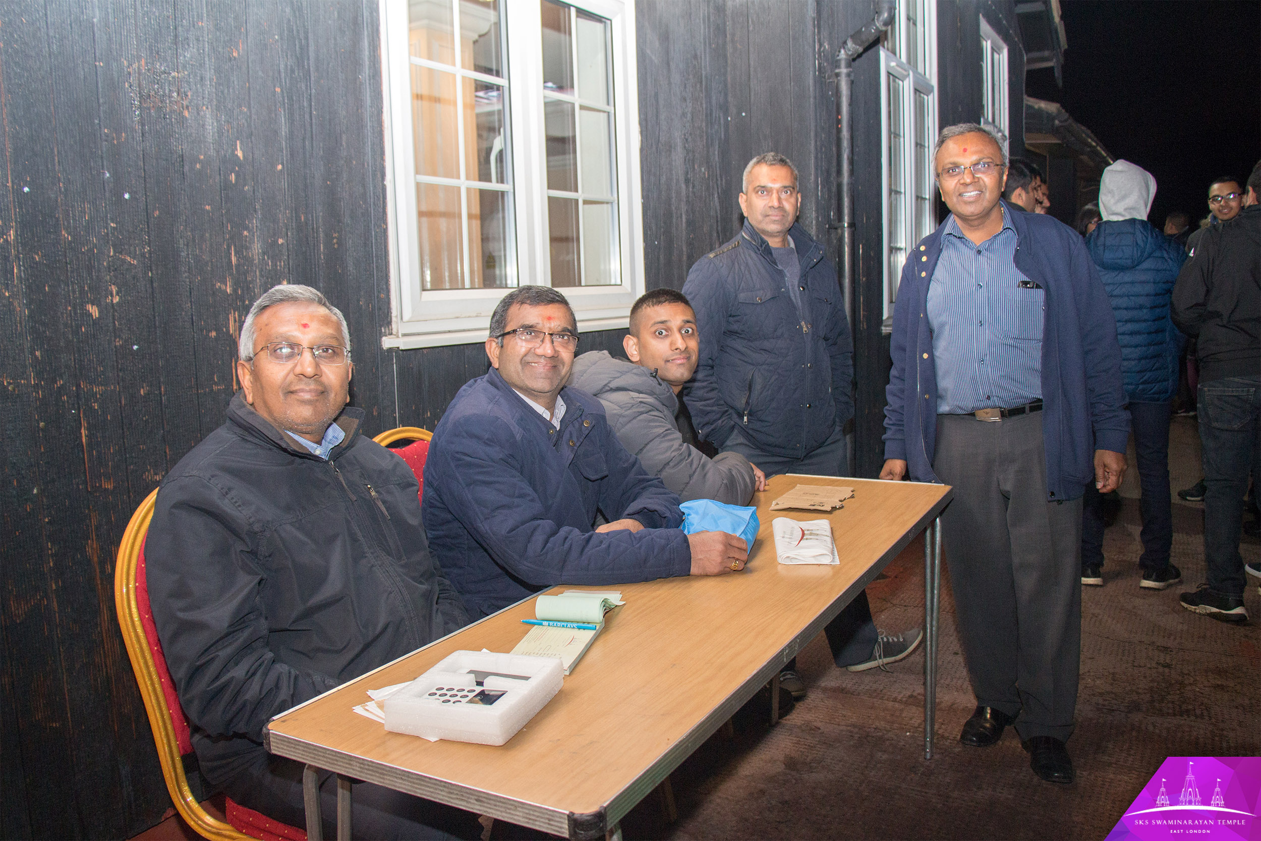 ©1987-2017 SKS Swaminarayan Temple East London